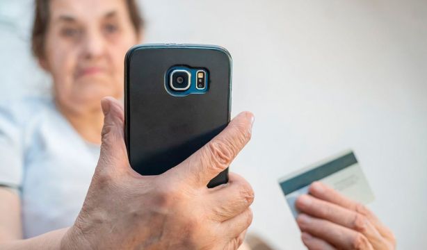 Asufin valora la encuesta sobre banca de 65YMÁS: “La digitalización de los mayores ha sido forzosa”. Foto:  bigstock