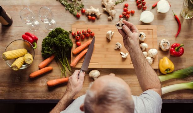 Esta es la dieta que pone freno al cáncer de próstata