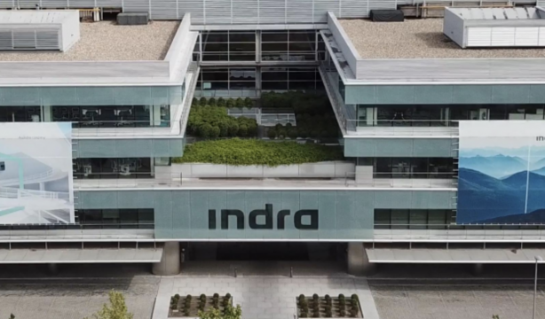 Indra adelanta una década sus objetivos de reducción de emisiones