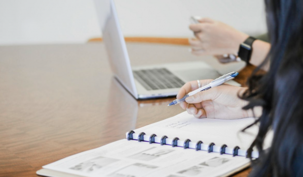 Homming y Finaer potencian la gestión de alquileres y la protección de rentas