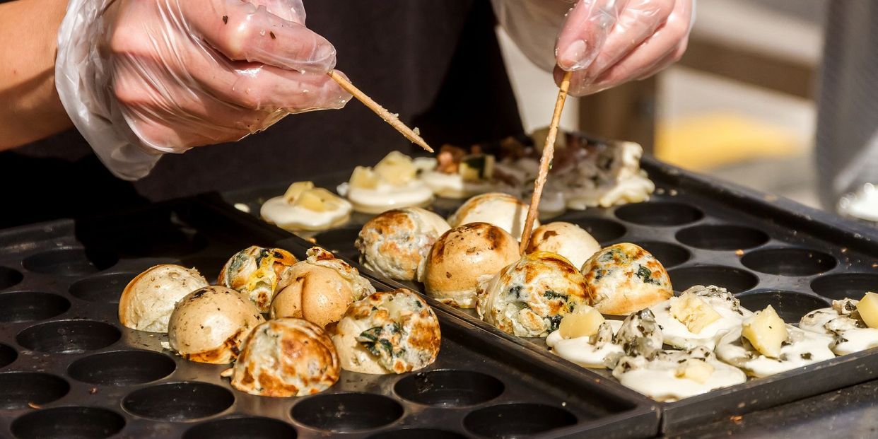 ¿Qué es el takoyaki o croqueta japonesa? (Big Stock)