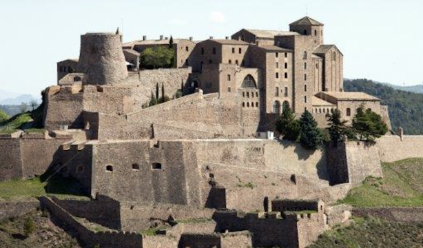 Paradores invertirá 3 millones de euros en mejorar el Parador de Cardona