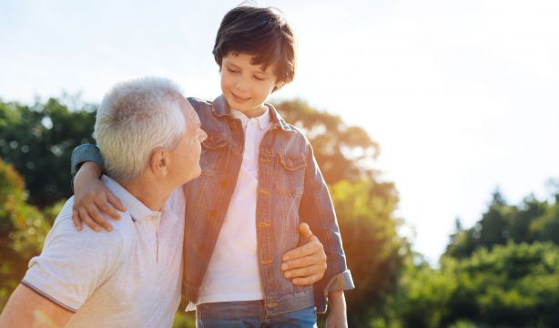 PMP y Grandes Amigos recuerdan: los mayores son "mucho más que meros abuelos"