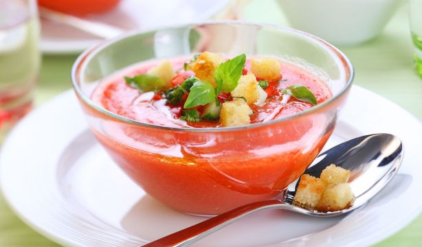 Boticaria García revela el truco para que el gazpacho no repita (Big Stock)