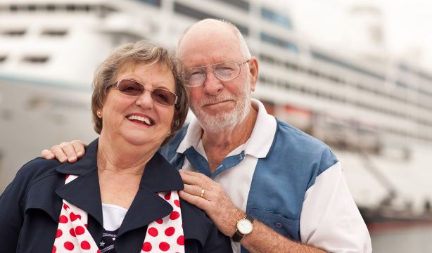 El filón de los sénior para el turismo: un 76% de los mayores de 55 años tendrá vacaciones este año. Bigstock