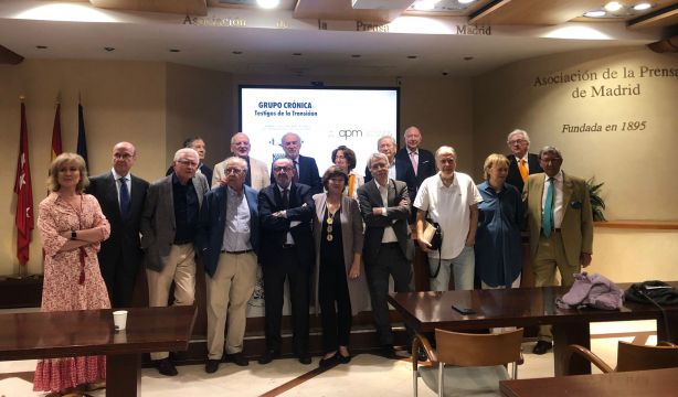 Ónega: "Hay demasiados elementos empeñados en falsificar la Transición"