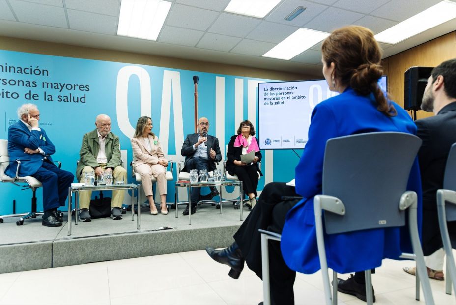 EuropaPress 6040753 i d presidente comite bioetica castilla la mancha javier sanchez caro vocal EuropaPress 6040753 i d presidente comite bioetica castilla la mancha javier sanchez caro vocal