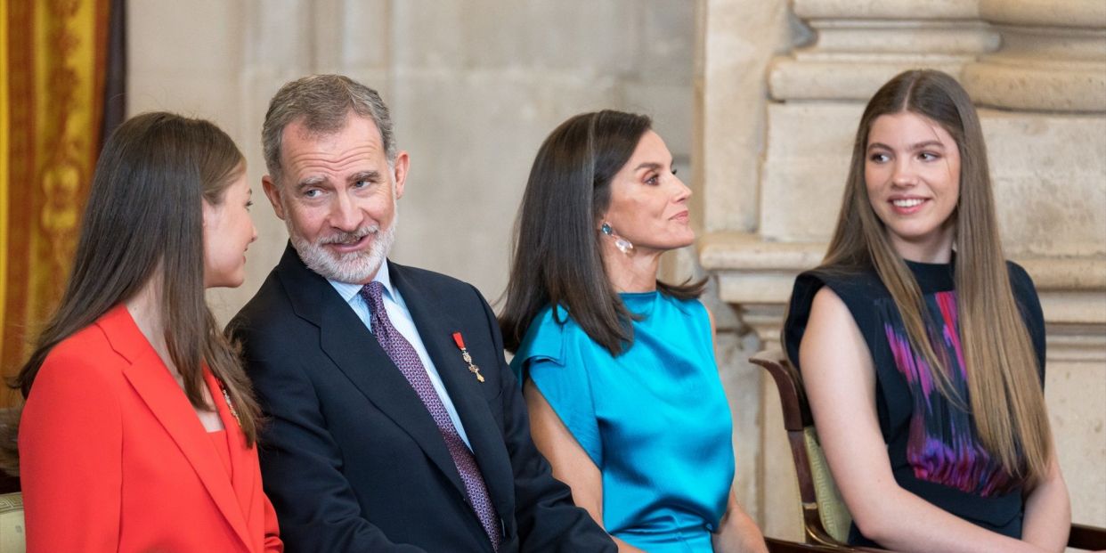 EuropaPress 6041693 i d princesa leonor rey felipe vi reina letizia infanta sofia imposicion