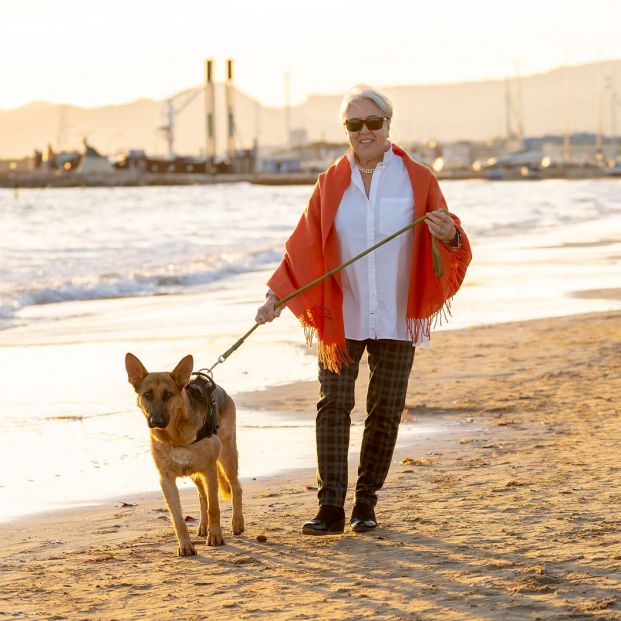 pasear perro con correa1