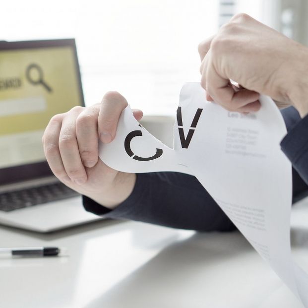 Las empresas desprecian los currículums de los sénior y les condenan al paro de larga duración