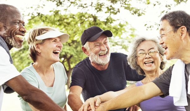 'Vida Sana', el programa que promueve el envejecimiento activo entre los mayores de Logroño (Bigstock)