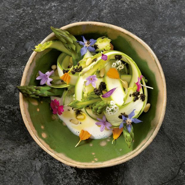 Dos recetas con espárragos verdes de temporada: una fácil y rápida; y otra, con estrella Michelin. Foto: Comunidad de Madrid