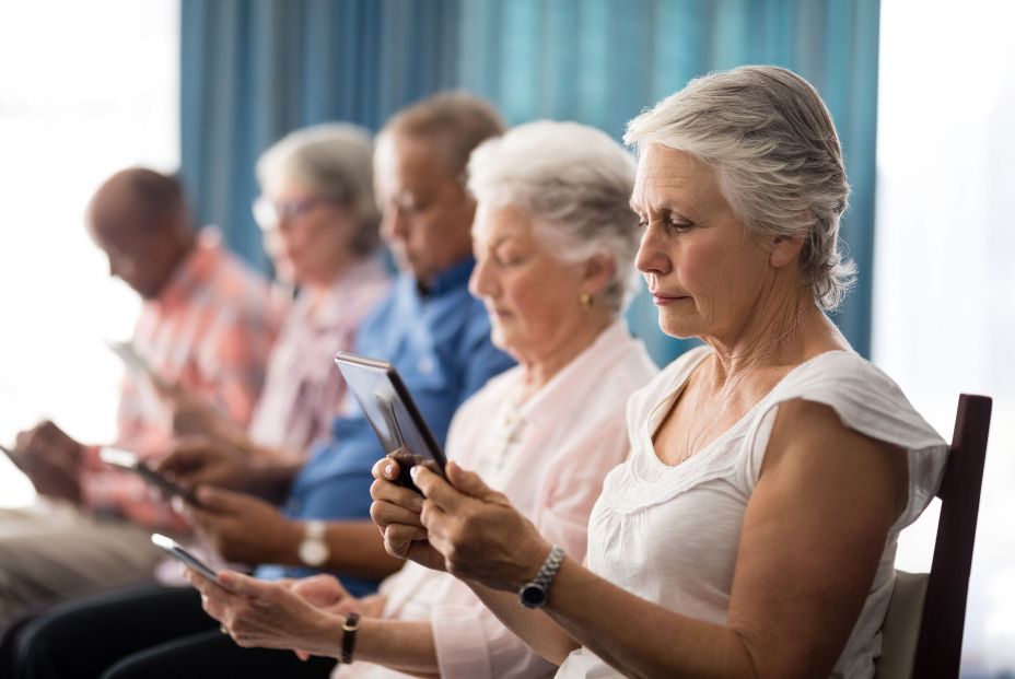 Cursos gratuitos de digitalización para personas mayores (Bigstock) Cursos gratuitos de digitalización para personas mayores (Bigstock)