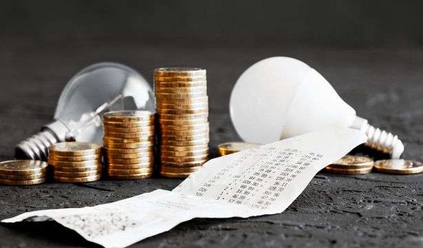 El precio de la luz se dispara en junio un 84,5% y provoca que el IVA baje al 10%