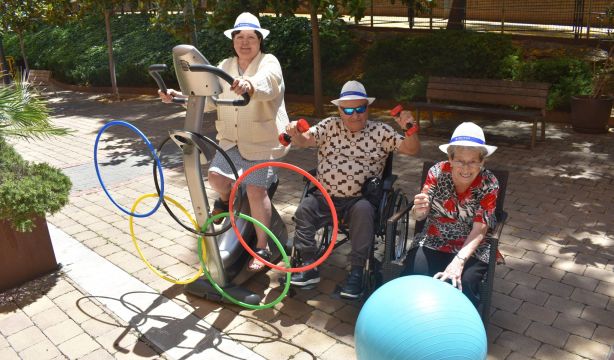 Los mayores de una residencia celebran unas Gerontolimpiadas para una "longevidad exitosa" (Residencia Ballesol Badalona)