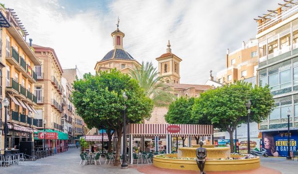 Actividades gratuitas para personas mayores en Murcia (Bigstock)