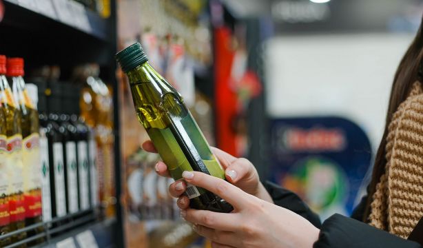 Este es el supermercado en el que más ha bajado el precio del aceite de oliva