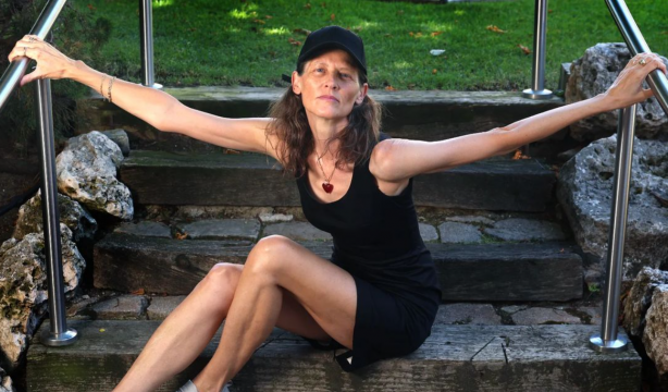 Guiomar Alfaro, la modelo de 54 años que derriba barreras edadistas en la moda (Instagram)