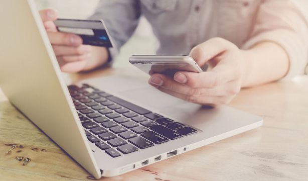 El Gobierno vigilará las trampas con los gastos de gestión al comprar entradas