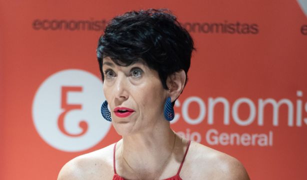 Foto. Momento de la intervención de la ministra Elma Saiz (2)