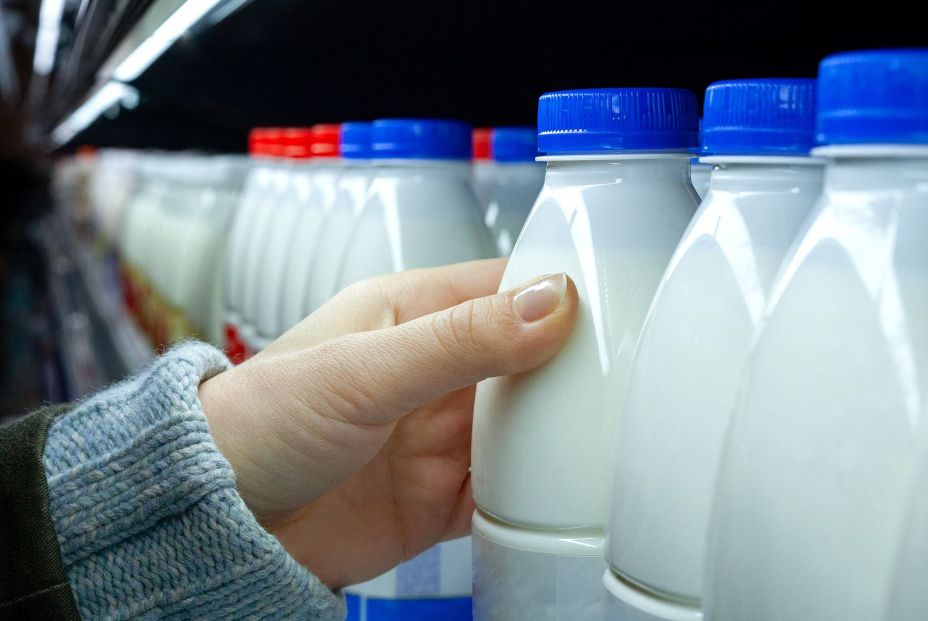 Varios supermercados, en el foco de los ganaderos por utilizar la leche como reclamo Varios supermercados, en el foco de los ganaderos por utilizar la leche como reclamo