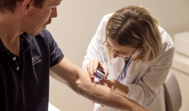 La CASA ISDIN acoge el nuevo servicio de dermatología para las tripulaciones de la Copa América