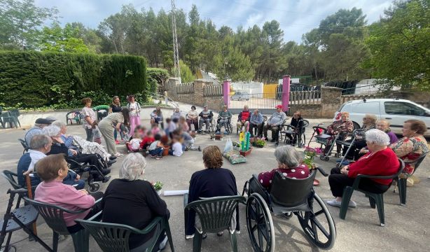 Una investigación unirá a mayores y niños en un comedor intergeneracional