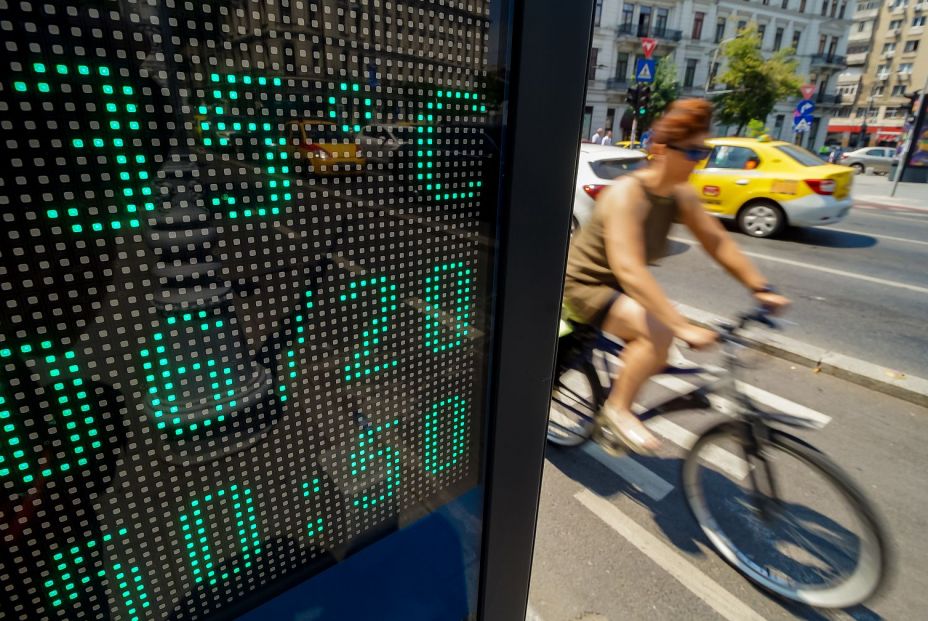 ¿Por qué los termómetros de la calle superan los registros reales? La AEMET lo explica