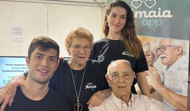 Amaia app llega a las residencias de mayores: "Queremos revolucionar el mundo de los cuidados"