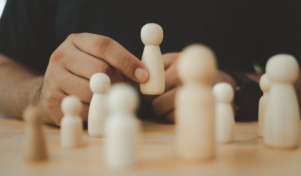 Murcia creará un nuevo órgano participativo para las personas mayores (Bigstock)