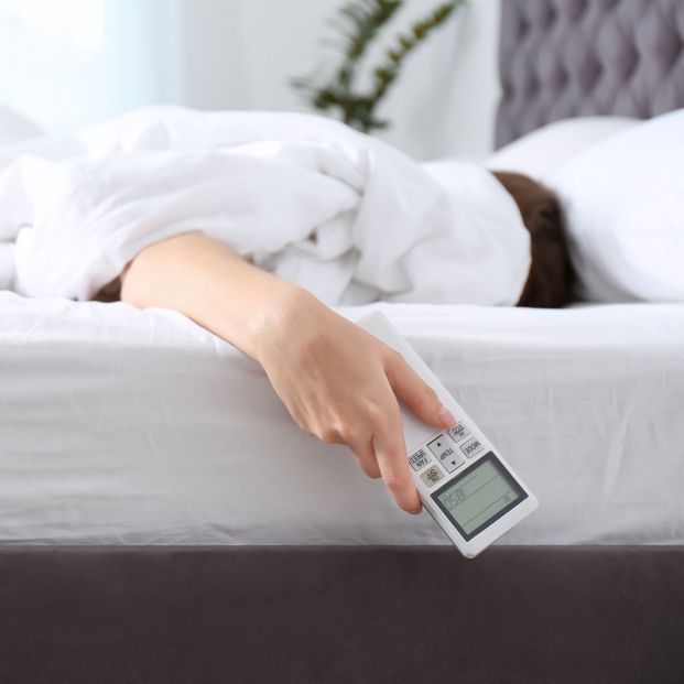 ¿Cuánto aumenta la factura de la luz poner el ventilador o el aire acondicionado toda la noche?