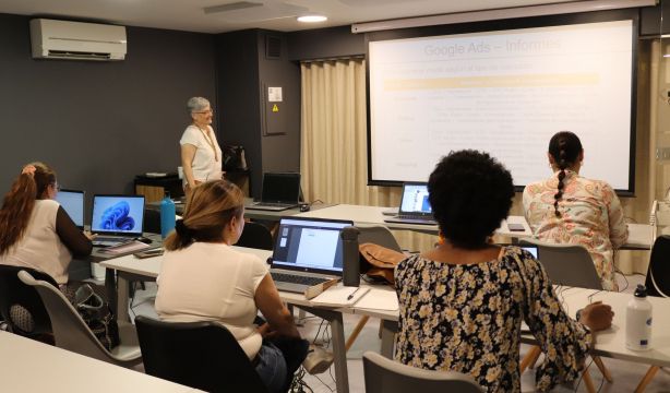 La FUE forma a más de 2.000 mujeres en competencias digitales para mejorar su empleabilidad