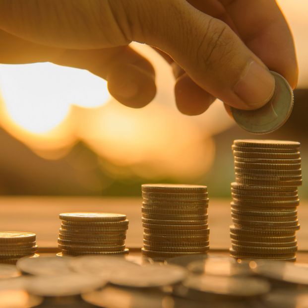 bigstock dinero ahorro particulares bigstock dinero ahorro particulares