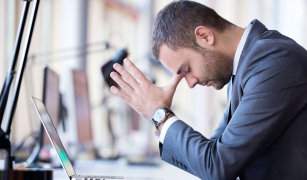 Sigue estos consejos para evitar ser estafado en las plataformas de compraventa de segunda mano (Bigstock)