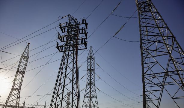 El 71% de los consumidores no comprende cómo funciona el mercado de la luz (Europa Press)