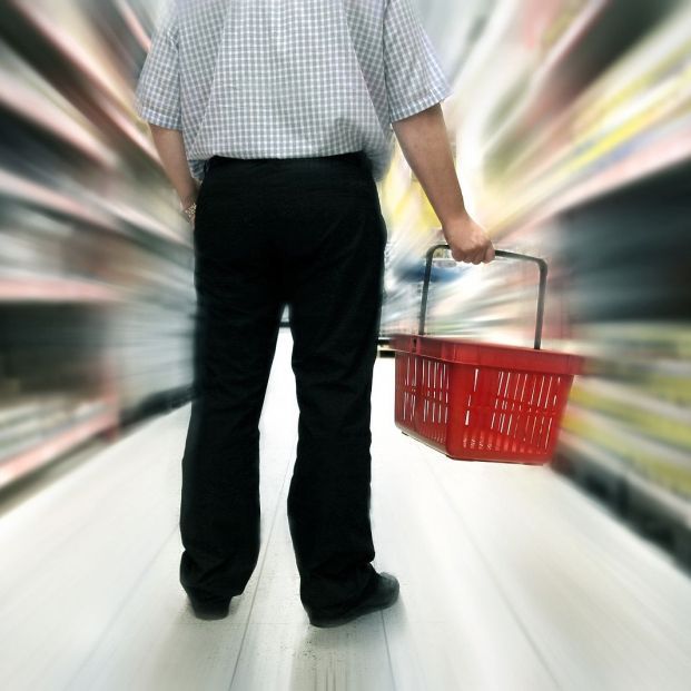 bigstock precios alimentos prohibitivos bigstock precios alimentos prohibitivos