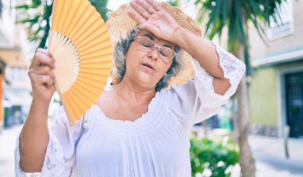 1.339 personas mayores murieron en agosto por el calor: 588 más que en julio