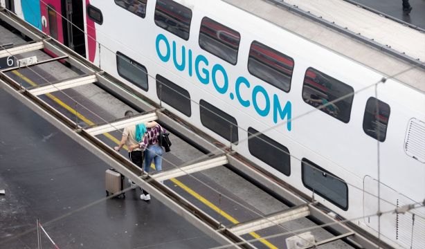 Cambios en la línea de tren Madrid-Segovia-Valladolid: Ouigo sólo circulará los fines de semana