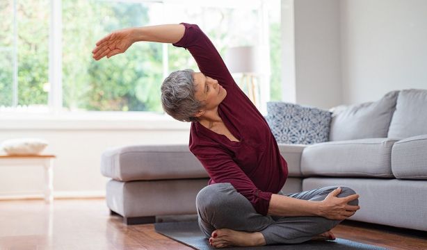 ¿Puede la flexibilidad corporal ayudar a las personas a vivir más tiempo?