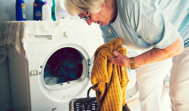El truco de la toallita para que la ropa huela a limpio