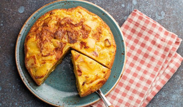 3 recetas de tortilla de patata con un toque diferente