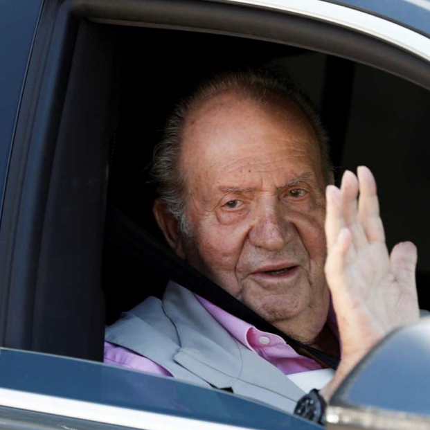 El rey Juan Carlos, tras salir del hospital: "Tengo tuberías y cañerías nuevas" El rey Juan Carlos, tras salir del hospital: "Tengo tuberías y cañerías nuevas"