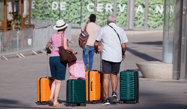Grandes novedades en los viajes del Imserso 2025-2026: precios desde 50 euros y viajar con mascota