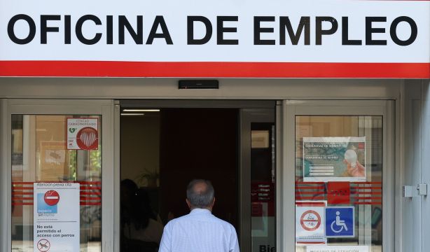 Paro sénior: Los mayores de 45 sufren en agosto su peor cifra de contratos desde la pandemia