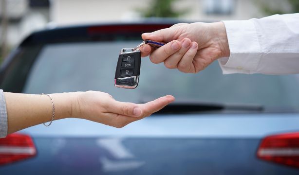 Los consejos del Banco de España a la hora de comprar un coche