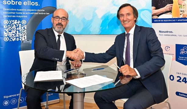 La SEGG y Residencias Ballesol lanzan un curso online para fomentar el trabajo social con mayores