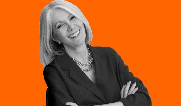 Camino Villa, la modelo 'silver' que desafía las reglas de la moda