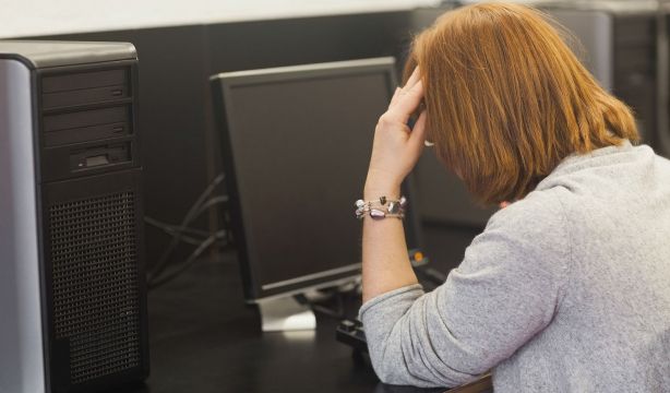 El edadismo digital, la soledad no deseada y la vivienda, nuevas preocupaciones de la sociedad