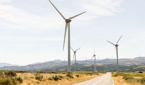 El parque eólico Teruel Clúster Maestrazgo verterá energía limpia a la red a partir de 2026