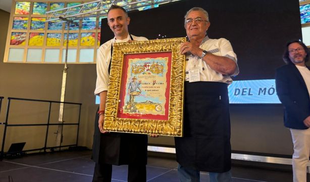 El restaurante valenciano donde se cocina "la mejor paella del mundo"